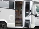 ローラーチーム　ゼフィーロ２８５ＴＬ　新車　キャンピングカー　乗車５名　就寝５名　家庭用エアコン　セーフティパック　燃料タンク９０Ｌ　右ハンドル　ＬＥＤデイライト　パーキングセンサー　温水ボイラー　ＦＦヒーター　電動プルダウンベッド　１８０馬力（69枚目）