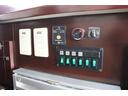 カムロード ナッツＲＶ　クレソンＸ　キャンピングカー　ＦＦヒーター　ソーラーパネル　インバーター１５００Ｗ　テレビ　電子レンジ　マックスファン　リアクーラー　ツインサブ　外部電源　走行充電　常時リアモニター　ナビ　Ｂｌｕｅｔｏｏｔｈ（8枚目）