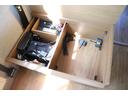 レクビィ　トートバッグ　キャンピング　ツインサブＢＴ　テレビ　冷蔵庫　シンク　アウターシャワー　ルーフベント　オーニング　ユーアイビークル製スタビライザー　社外１６インチＡＷ　ナビ　ＥＴＣ（44枚目）