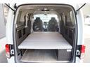 NV200バネットワゴン FOCS Luz フォックス ルソ Cスタイル 新車 特別塗装色/レザーシート加工/高断熱処理/サブバッテリー/走行充電/外部充電/バッテリーモニター/脱着式テーブル/フリップダウンモニター/ナビ電源SW/ポータブル電源用コンセント/キャンピングカー(5枚目)