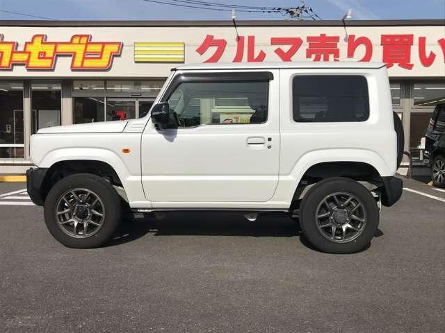 ジムニー ＸＣ　タ－ボ　切替４ＷＤ　ＷエアＢ　シ－トヒ－タ－　セキュリティ　レーンキープＡ　サイドエアバッグ　横滑り防止装置付き　ナビ・ＴＶ　キーフリー　ＡＷ　エアコン　ＥＴＣ車載器　ＤＡＣ　ＤＶＤ視聴　パワステ（10枚目）