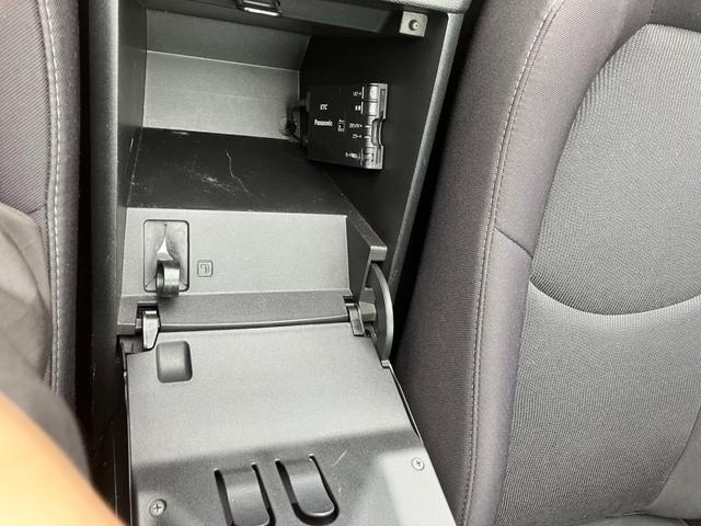 ロードスター Ｓ　ＲＨＴ　ナビＴＶ　イモビライザー　アドバンスキー　エアバッグ　フルセグＴＶ　ＥＴＣ車載器　Ｗエアバッグ　オートエアコン　ＡＢＳ　アルミホイール　キーレスエントリー　サイドエアバッグ　横滑り防止装置（29枚目）