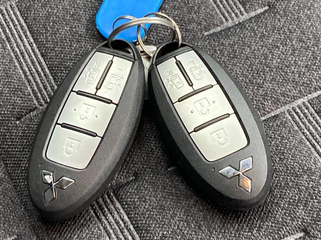 デリカミニ Ｇ　プレミアム　ワンセグ　アダプティブクルーズコントロール　オートマチックハイビーム　ＬＥＤ　シートヒーター　ベンチシート　ルーフレール　エアコン　コーナーセンサー　パワステ　アルミホイール　キーレスエントリー（57枚目）