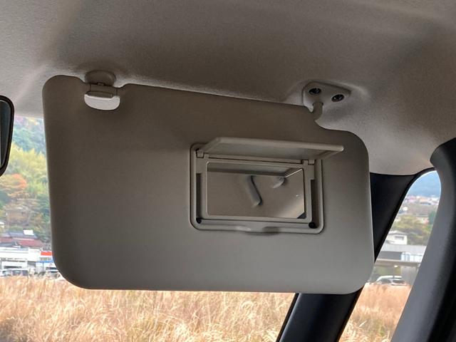 デリカミニ Ｔ　プレミアム　衝突軽減装置　オートハイビーム　ＬＫＡ　寒冷地　パワステ　Ａライト　フルタイム４ＷＤ　エアバッグ　ＬＥＤヘッド　ＥＳＣ　サイドカメラ　クルコン　キーフリー　ルーフレール　シートヒータ　セキュリティ（46枚目）