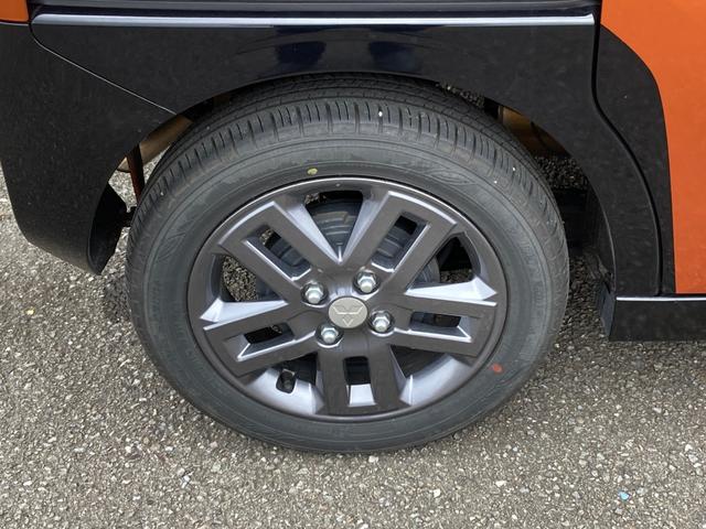 デリカミニ Ｔ　プレミアム　衝突軽減装置　オートハイビーム　ＬＫＡ　寒冷地　パワステ　Ａライト　フルタイム４ＷＤ　エアバッグ　ＬＥＤヘッド　ＥＳＣ　サイドカメラ　クルコン　キーフリー　ルーフレール　シートヒータ　セキュリティ（16枚目）