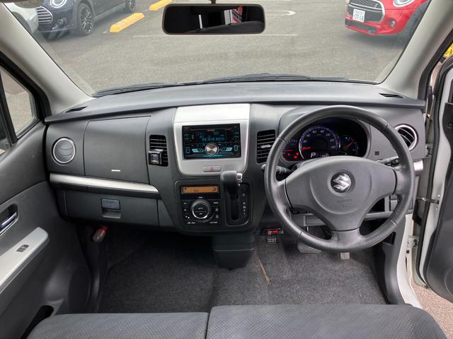 ワゴンＲ リミテッド　セキュリティーアラーム　キーレスエントリー　ＡＷ　運転席エアバッグ　パワステ　ＡＢＳ付　フロントベンチシート　パワーウィンドウ　フルオートエアコン　フルフラットシート　スマートキープッシュスタート（7枚目）