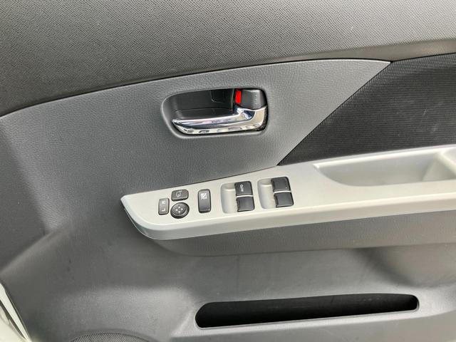 ワゴンＲ リミテッド　セキュリティーアラーム　キーレスエントリー　ＡＷ　運転席エアバッグ　パワステ　ＡＢＳ付　フロントベンチシート　パワーウィンドウ　フルオートエアコン　フルフラットシート　スマートキープッシュスタート（24枚目）