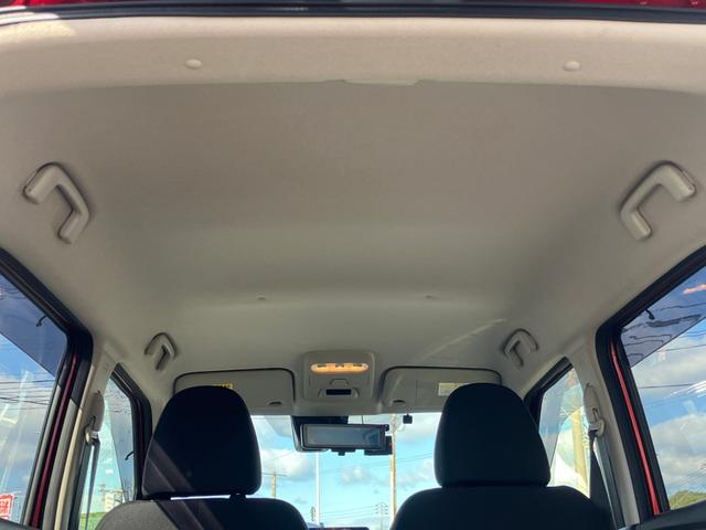 �J�[�Z�u���|���X�́u���D�z���v�����_�̖ڂ̑O�A�|���x�@���̎΂ߑO�ɂ���܂��I�i���ΎԐ����ł��j�@���F�̑傫���Ŕ��ڈ�ł��B�����X�A���҂����Ă���܂��I