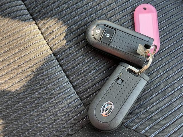 ムーヴ カスタム　ＸリミテッドＩＩ　ＳＡＩＩＩ　パノラミックビューモニター　ドライブレコーダー　ナビＴＶ　エアバック　アルミ　シートヒーター　スマートキー　アイドリングストップ　ＡＢＳ　バックカメラ　地デジ　オートエアコン　助手席エアバッグ　ＬＫＡ（24枚目）