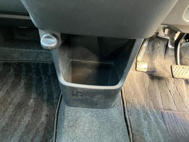 ムーヴ カスタム　ＸリミテッドＩＩ　ＳＡＩＩＩ　パノラミックビューモニター　ドライブレコーダー　ナビＴＶ　エアバック　アルミ　シートヒーター　スマートキー　アイドリングストップ　ＡＢＳ　バックカメラ　地デジ　オートエアコン　助手席エアバッグ　ＬＫＡ（39枚目）