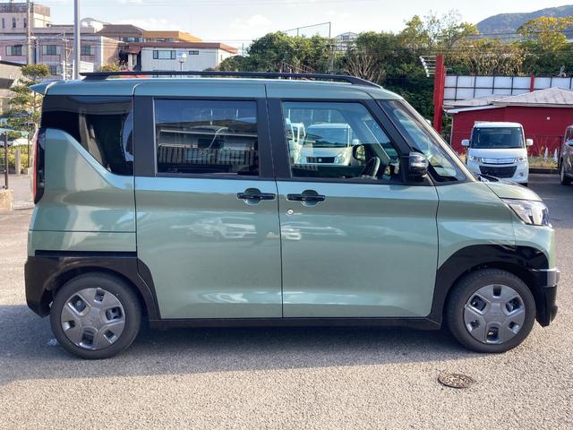 デリカミニ Ｔ　エアコン　キーフリー　前席シートヒーター　ルーフレール　ＥＴＣ　ＬＥＤヘッドライト　ｉストップ　クリアランスソナー　スマートキー　エアバッグ　盗難防止　ベンチシート　ターボ　レーダーブレーキ（7枚目）