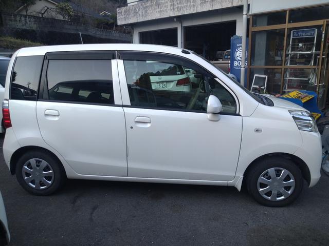 ライフ Ｇ　ＡＣ　ＰＳ　ＰＷ　ＡＢＳ　Ｗエアバッグ　　キーレス　衝突安全ボディ　ベンチシート　電動格納ミラー　ヘッドライトレベライザー付　純正モニター付きＦＭ／ＡＭ／ＣＤ付オーディオ　バックカメラ付（6枚目）