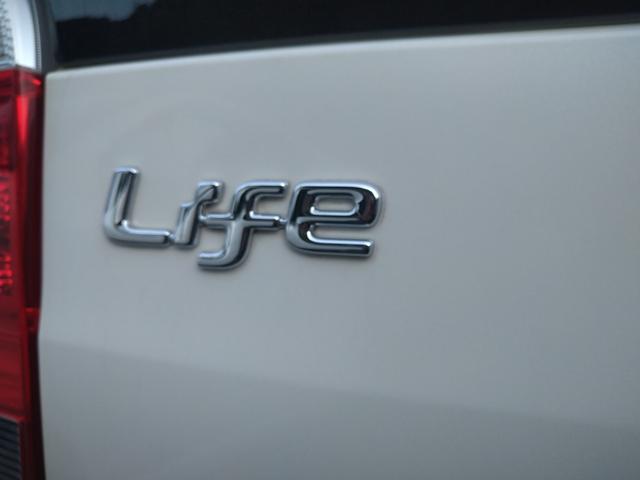 ライフ Ｇ　ＡＣ　ＰＳ　ＰＷ　ＡＢＳ　Ｗエアバッグ　　キーレス　衝突安全ボディ　ベンチシート　電動格納ミラー　ヘッドライトレベライザー付　純正モニター付きＦＭ／ＡＭ／ＣＤ付オーディオ　バックカメラ付（18枚目）