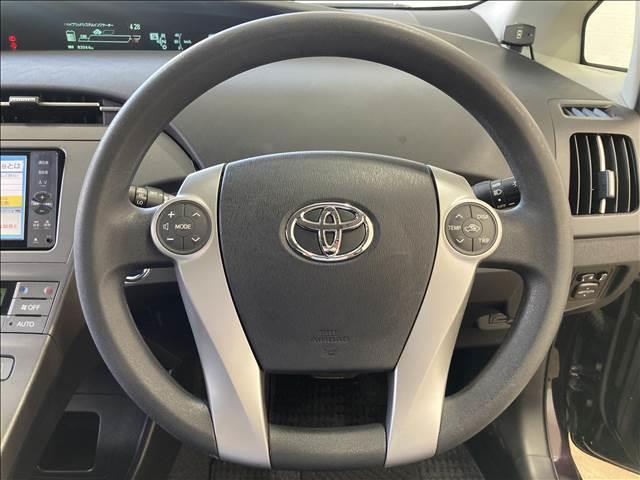 プリウス Ｓツーリングセレクション　Ｓ　ツーリングセレクション・ナビ・バックカメラ・フルセグ・ＤＶＤ・Ｂｌｕｅｔｏｏｔｈ・ＥＴＣ・障害物センサー・横滑り防止・スマートキー・ＨＩＤライト・アルミ・禁煙車（13枚目）