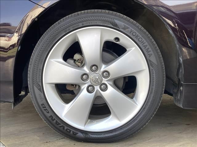 プリウス Ｓツーリングセレクション　Ｓ　ツーリングセレクション・ナビ・バックカメラ・フルセグ・ＤＶＤ・Ｂｌｕｅｔｏｏｔｈ・ＥＴＣ・障害物センサー・横滑り防止・スマートキー・ＨＩＤライト・アルミ・禁煙車（24枚目）