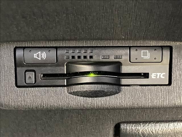 プリウス Ｓツーリングセレクション　Ｓ　ツーリングセレクション・ナビ・バックカメラ・フルセグ・ＤＶＤ・Ｂｌｕｅｔｏｏｔｈ・ＥＴＣ・障害物センサー・横滑り防止・スマートキー・ＨＩＤライト・アルミ・禁煙車（27枚目）