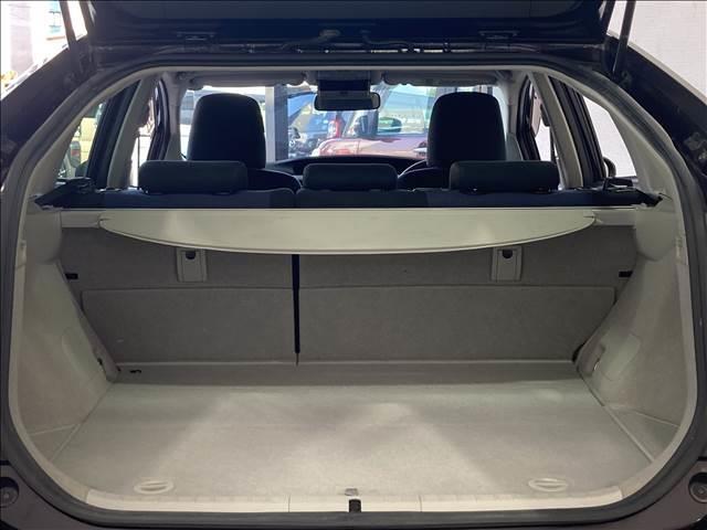 プリウス Ｓツーリングセレクション　Ｓ　ツーリングセレクション・ナビ・バックカメラ・フルセグ・ＤＶＤ・Ｂｌｕｅｔｏｏｔｈ・ＥＴＣ・障害物センサー・横滑り防止・スマートキー・ＨＩＤライト・アルミ・禁煙車（40枚目）