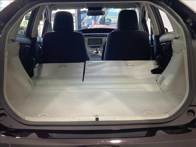 プリウス Ｓツーリングセレクション　Ｓ　ツーリングセレクション・ナビ・バックカメラ・フルセグ・ＤＶＤ・Ｂｌｕｅｔｏｏｔｈ・ＥＴＣ・障害物センサー・横滑り防止・スマートキー・ＨＩＤライト・アルミ・禁煙車（41枚目）