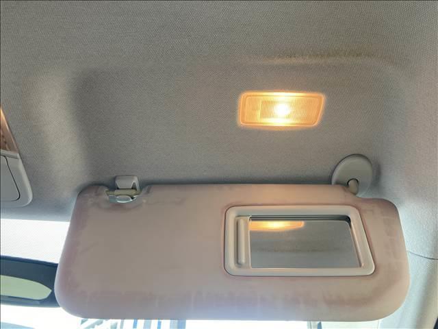 プリウス Ｓ　禁煙車　社外ナビ　バックカメラ　ＥＴＣ　純正アルミ　横滑り防止装置　スマートキー　ＬＥＤライト（35枚目）