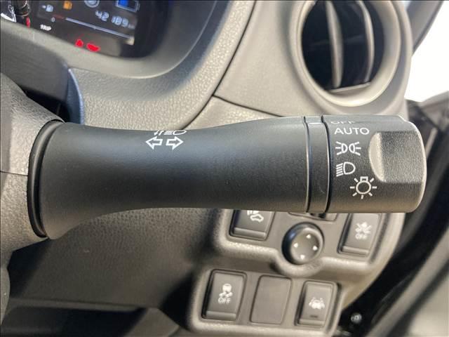 ノート ｅ－パワー　Ｘ　禁煙車　安全装置　純正ナビ　全周囲カメラ　Ｂｌｕｅｔｏｏｔｈ接続　衝突軽減ブレーキ　横滑り防止装置　障害物センサー　ＬＥＤライト（15枚目）
