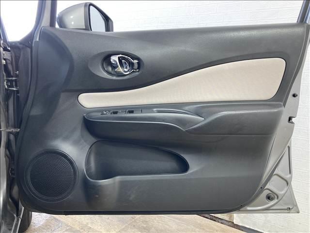 ノート ｅ－パワー　Ｘ　禁煙車　安全装置　社外ナビ　ＥＴＣ　横滑り防止装置　衝突軽減ブレーキ　障害物センサー　Ｂｌｕｅｔｏｏｔｈ接続　スマートキー（24枚目）