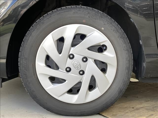 アクア Ｇ　禁煙車　安全装置　社外ナビ　Ｂカメラ　ＥＴＣ　衝突軽減ブレーキ　横滑り防止装置　クルーズコントロール　Ｂｌｕｅｔｏｏｔｈ接続　フルセグＴＶ　ＤＶＤ再生　スマートキー（25枚目）