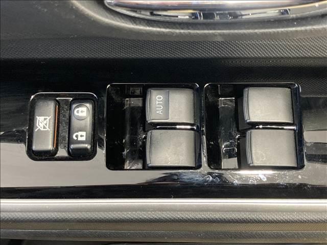アクア Ｇ　禁煙車　安全装置　社外ナビ　Ｂカメラ　ＥＴＣ　衝突軽減ブレーキ　横滑り防止装置　クルーズコントロール　Ｂｌｕｅｔｏｏｔｈ接続　フルセグＴＶ　ＤＶＤ再生　スマートキー（27枚目）