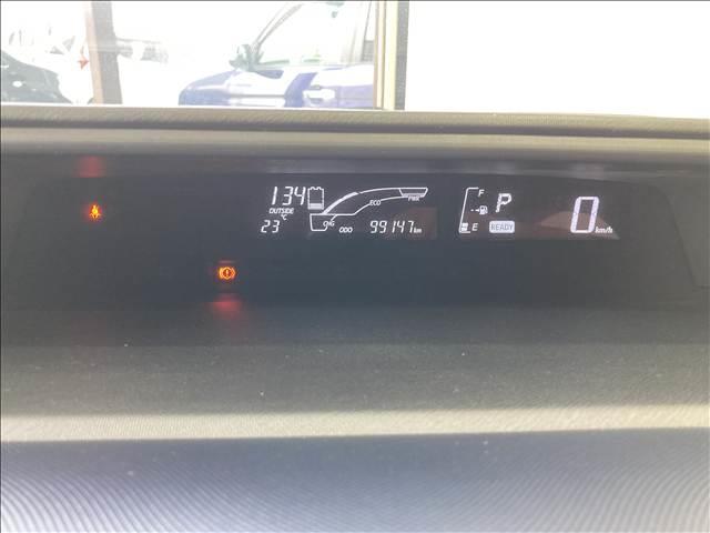 アクア Ｓ　禁煙車　純正ナビ　ＥＴＣ　Ｂｌｕｅｔｏｏｔｈ接続　横滑り防止装置　ワンセグＴＶ　キーレス（4枚目）