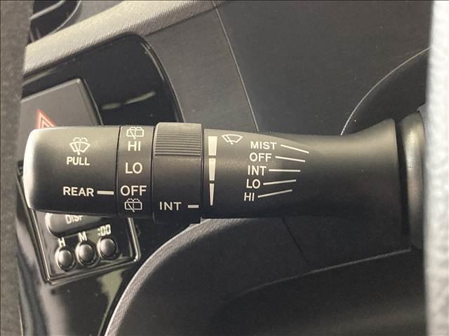 アクア Ｓ　禁煙車　純正ナビ　ＥＴＣ　Ｂｌｕｅｔｏｏｔｈ接続　横滑り防止装置　ワンセグＴＶ　キーレス（14枚目）