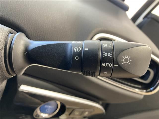 プリウスＰＨＶ Ａ　安全装置　純正ナビ　バックカメラ　シートヒーター　ＥＴＣ　衝突軽減ブレーキ　横滑り防止装置　障害物センサー　クルーズコントロール　レーンキープアシスト　パーキングアシスト　Ｂｌｕｅｔｏｏｔｈ接続（13枚目）