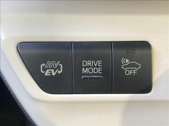プリウスＰＨＶ Ａ　安全装置　純正ナビ　バックカメラ　シートヒーター　ＥＴＣ　衝突軽減ブレーキ　横滑り防止装置　障害物センサー　クルーズコントロール　レーンキープアシスト　パーキングアシスト　Ｂｌｕｅｔｏｏｔｈ接続（33枚目）