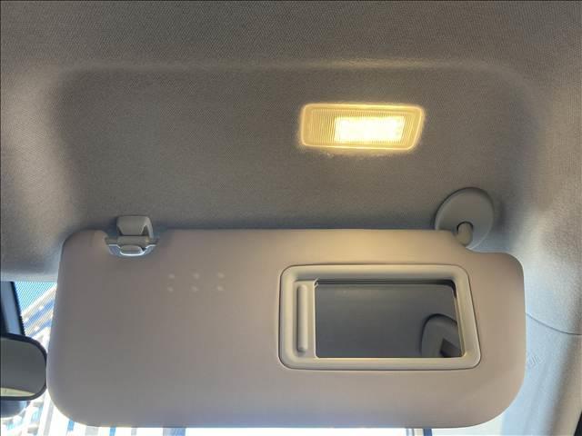 プリウスＰＨＶ Ａ　安全装置　純正ナビ　バックカメラ　シートヒーター　ＥＴＣ　衝突軽減ブレーキ　横滑り防止装置　障害物センサー　クルーズコントロール　レーンキープアシスト　パーキングアシスト　Ｂｌｕｅｔｏｏｔｈ接続（34枚目）