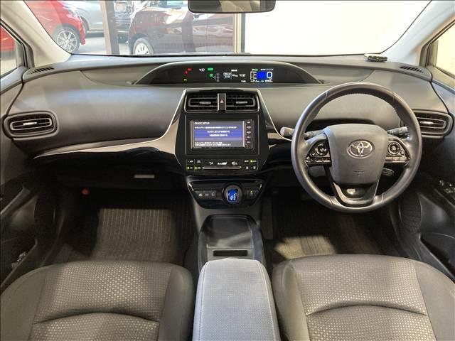 プリウス S(2枚目)