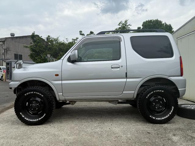 ジムニー ＸＣ　リフトアップ　足回り新品　１６インチアルミホイール　ＭＴタイヤ　ナビ・ＴＶ　４ＷＤ　キーレスエントリー（6枚目）