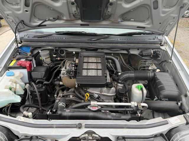 ジムニー ＸＣ　リフトアップ　足回り新品　１６インチアルミホイール　ＭＴタイヤ　ナビ・ＴＶ　４ＷＤ　キーレスエントリー（23枚目）