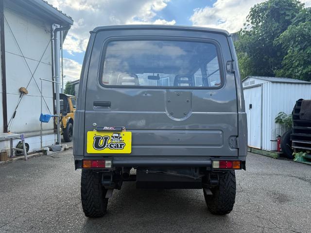 ジムニー 　社外バンパー　社外マフラー　社外ハンドル　全塗装　リフトアップ　　１６インチアルミホイール　ＭＴタイヤ　ＥＴＣ（8枚目）