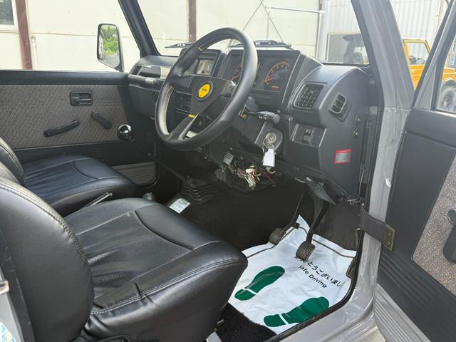 ジムニー 　社外バンパー　社外マフラー　社外ハンドル　全塗装　リフトアップ　　１６インチアルミホイール　ＭＴタイヤ　ＥＴＣ（11枚目）