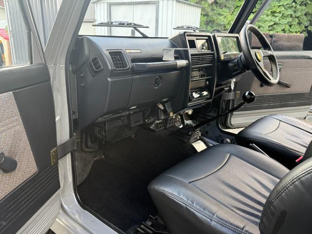 ジムニー 　社外バンパー　社外マフラー　社外ハンドル　全塗装　リフトアップ　　１６インチアルミホイール　ＭＴタイヤ　ＥＴＣ（12枚目）