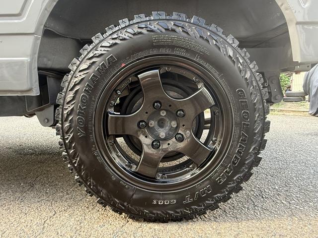 ジムニー 　社外バンパー　社外マフラー　社外ハンドル　全塗装　リフトアップ　　１６インチアルミホイール　ＭＴタイヤ　ＥＴＣ（20枚目）