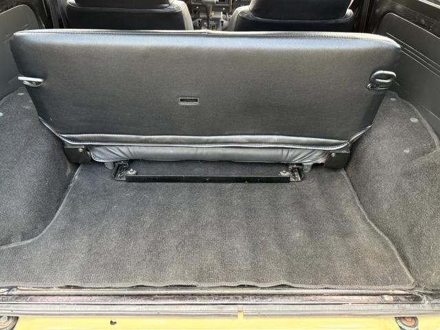 ジムニー ワイルドウインドリミテッド　オールペイント　社外バンパー　ディスプレイオーディオ　サイドステップ　ルーフキャリア　１６インチアルミホイール　タンクガード（19枚目）