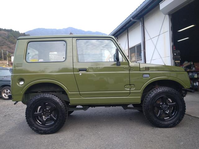 ジムニー ランドベンチャー　リフトアップ　全塗装済　社外バンパー　社外グリル　１６インチアルミホイール　ＭＴタイヤ　ＥＴＣ（5枚目）