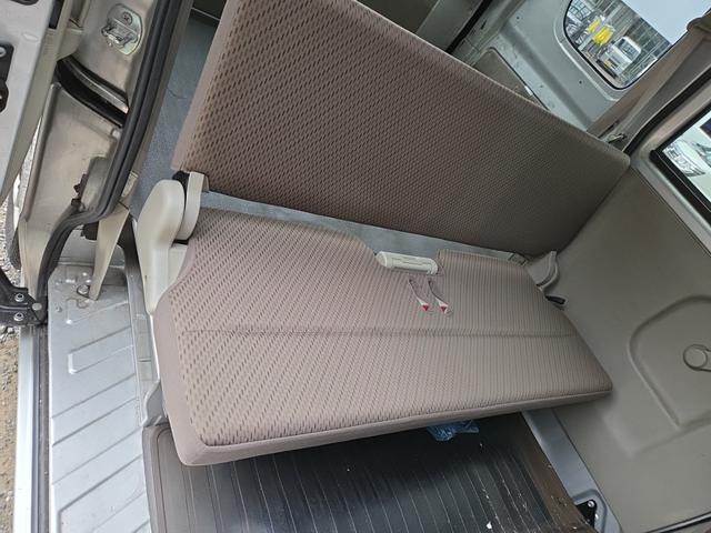 エブリイ ＰＣリミテッド　ＡＴ　Ａ／Ｃ　パワーウィンド　キーレスエントリー　電動格納ミラー　ルーフコンソール　両側スライドドア（16枚目）
