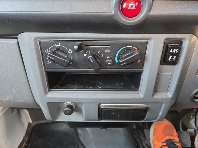 ミニキャブトラック ダンプ 5MT 4WD HiLo切り替え ダンプ  A/C パワステ(13枚目)