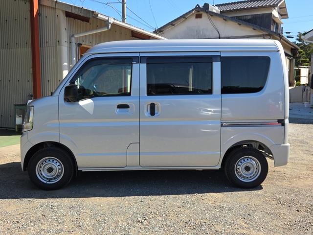 エブリイ PAリミテッド 登録済み未使用車 AT パワーウィンド キーレスエントリー ルーフコンソール USBチャージャー パーキングセンサー アイドリングストップ スズキセーフティサポート(8枚目)