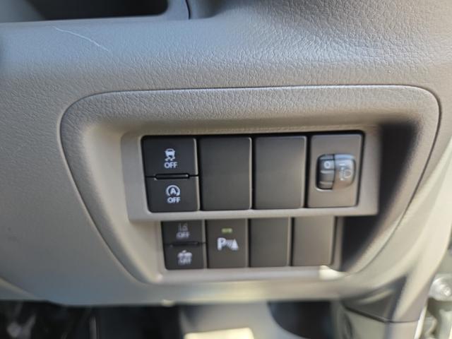 エブリイ PAリミテッド 登録済み未使用車 AT パワーウィンド キーレスエントリー ルーフコンソール USBチャージャー パーキングセンサー アイドリングストップ スズキセーフティサポート(18枚目)