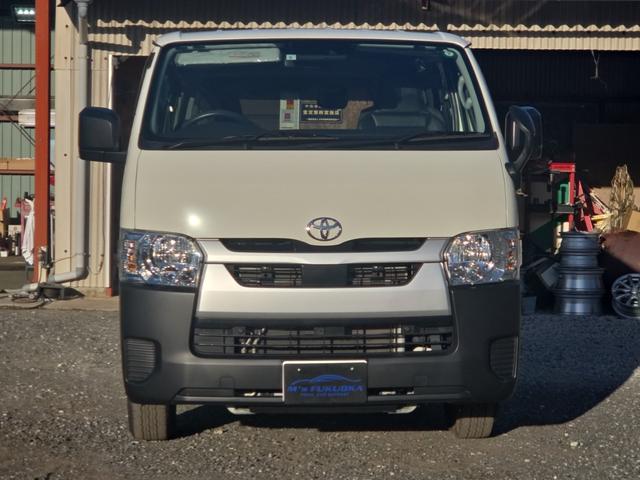 ハイエースバン ＤＸ　３（６）人乗り　ディーゼル　ＬＥＤヘッドライトユニット　純正フルセグナビ　Ｂｌｕｅｔｏｏｔｈオーディオ　バックカメラ　ＥＴＣ　ＴｏｙｏｔａＳａｆｅｔｙＳｅｎｃｅ　オートライト　オートハイビーム（2枚目）