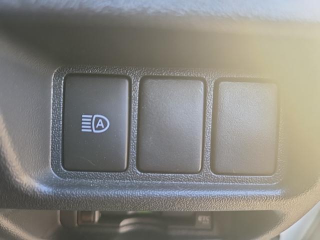 ハイエースバン ＤＸ　３（６）人乗り　ディーゼル　ＬＥＤヘッドライトユニット　純正フルセグナビ　Ｂｌｕｅｔｏｏｔｈオーディオ　バックカメラ　ＥＴＣ　ＴｏｙｏｔａＳａｆｅｔｙＳｅｎｃｅ　オートライト　オートハイビーム（31枚目）