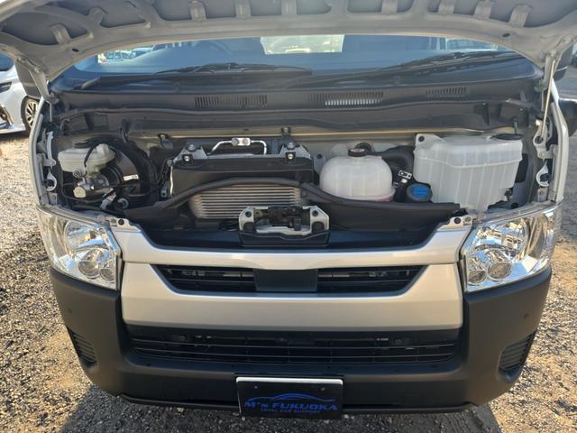 ハイエースバン ＤＸ　３（６）人乗り　ディーゼル　ＬＥＤヘッドライトユニット　純正フルセグナビ　Ｂｌｕｅｔｏｏｔｈオーディオ　バックカメラ　ＥＴＣ　ＴｏｙｏｔａＳａｆｅｔｙＳｅｎｃｅ　オートライト　オートハイビーム（43枚目）