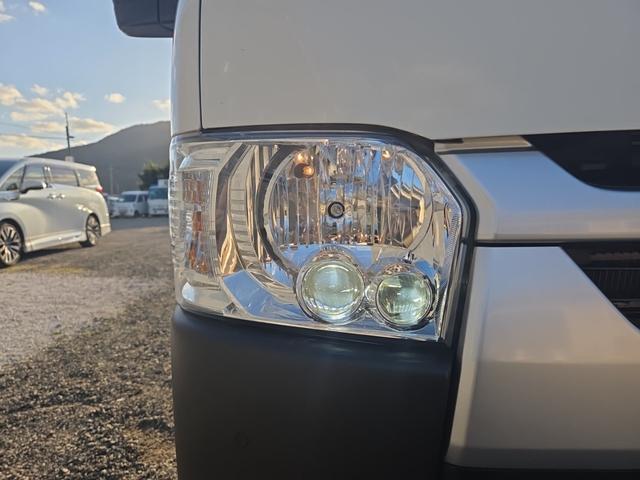 ハイエースバン ＤＸ　３（６）人乗り　ディーゼル　ＬＥＤヘッドライトユニット　純正フルセグナビ　Ｂｌｕｅｔｏｏｔｈオーディオ　バックカメラ　ＥＴＣ　ＴｏｙｏｔａＳａｆｅｔｙＳｅｎｃｅ　オートライト　オートハイビーム（47枚目）