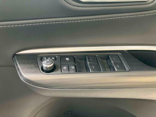 ハリアーハイブリッド Ｇ　ＥＴＣ　バックカメラ　クリアランスソナー　オートクルーズコントロール　レーンアシスト　パワーシート　衝突被害軽減システム　ナビ　ＴＶ　オートマチックハイビーム　オートライト　ＬＥＤヘッドランプ（13枚目）